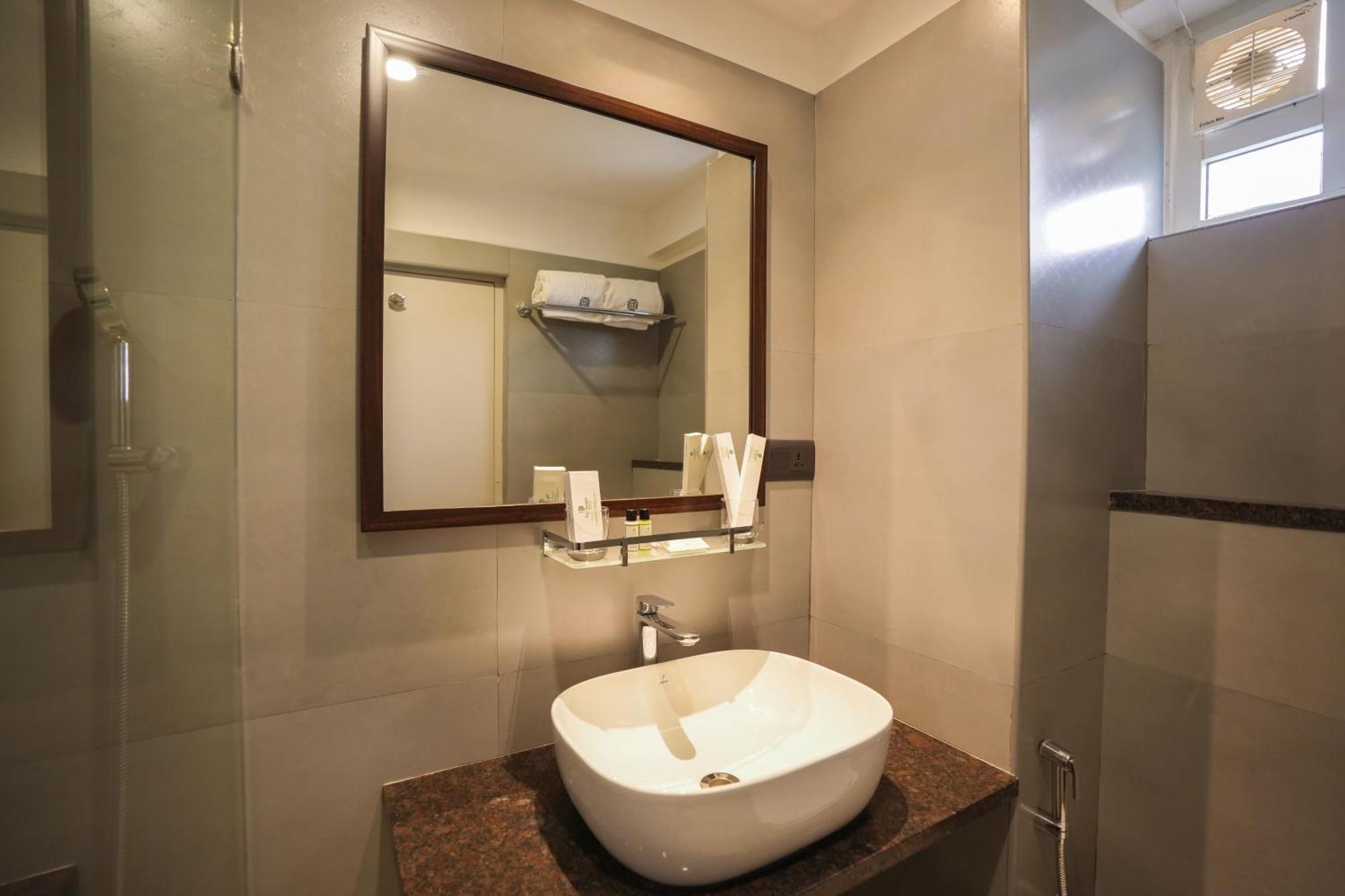 Vaishnavi Residency Hotel Bangalore Ngoại thất bức ảnh
